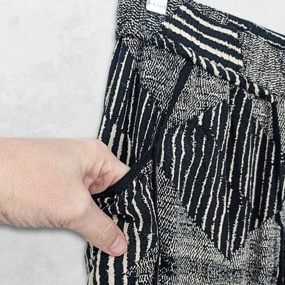 Anthropologie Hei Hei Pants Tapered Leg Geometric Bohemian Hippie‎ Black/White S - Picture 5 of 14